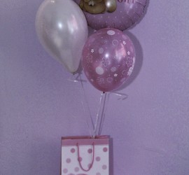 Luftballons it´s a girl und Geschenkesackerl