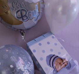 Folienballon It´s a boy mit Geschenkesackerl