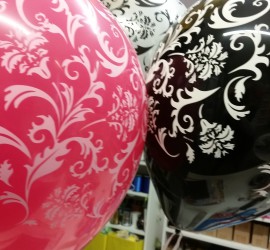 Latexballon rosa schwarz weiß mit Ornamenten