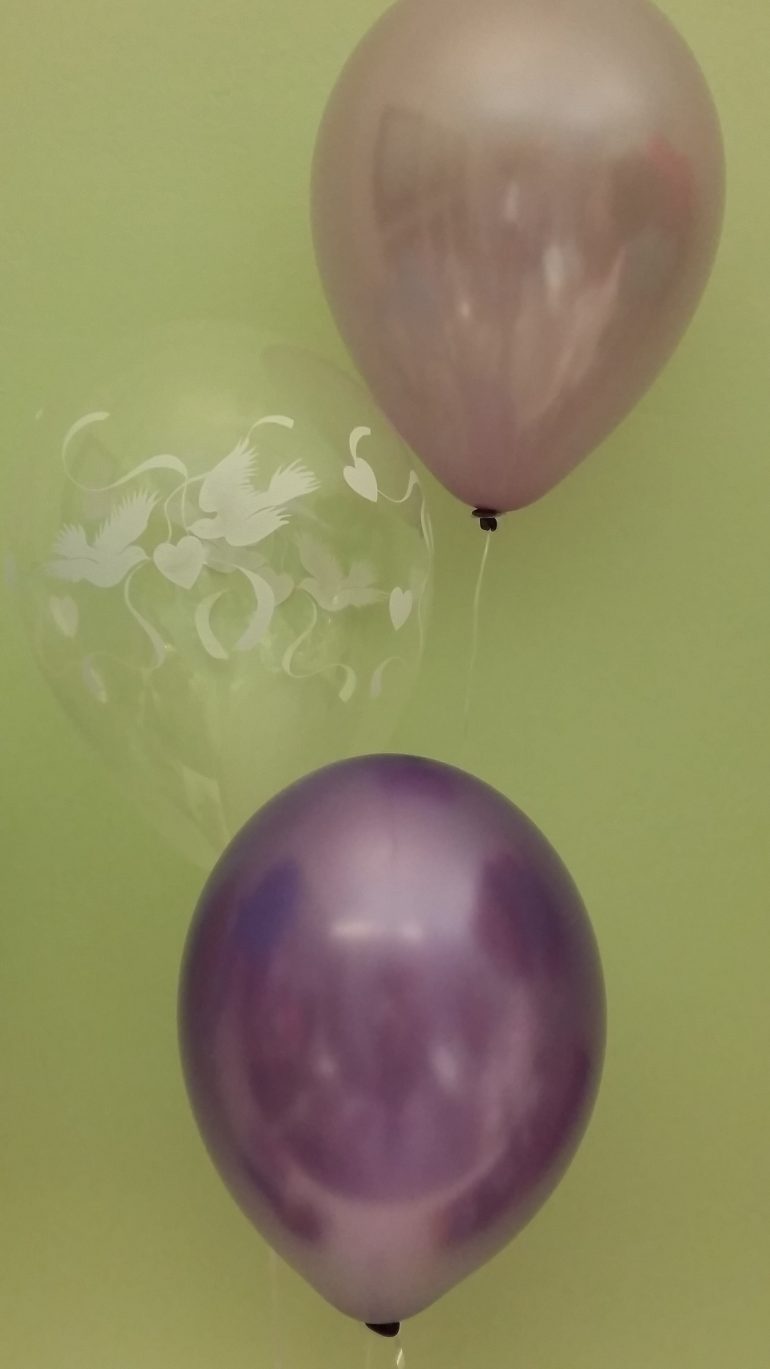 Hochzeitsluftballons flieder und lila