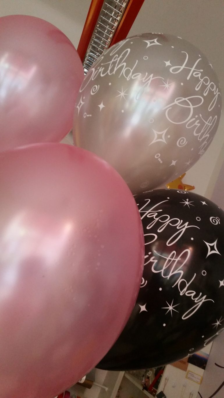 Latexballons Happy Birthday mit Seidenglanz