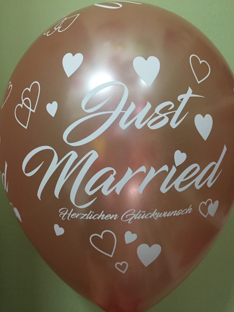 Just Married Herzlichen Glückwunsch - Latexballon in rosegold mit weißer Schrift - wunderschön zur Hochzeit