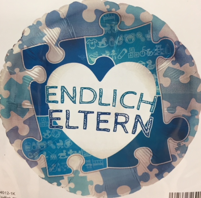 Endlich Eltern - blauer runder Folienballon zur Geburt eines Jungen