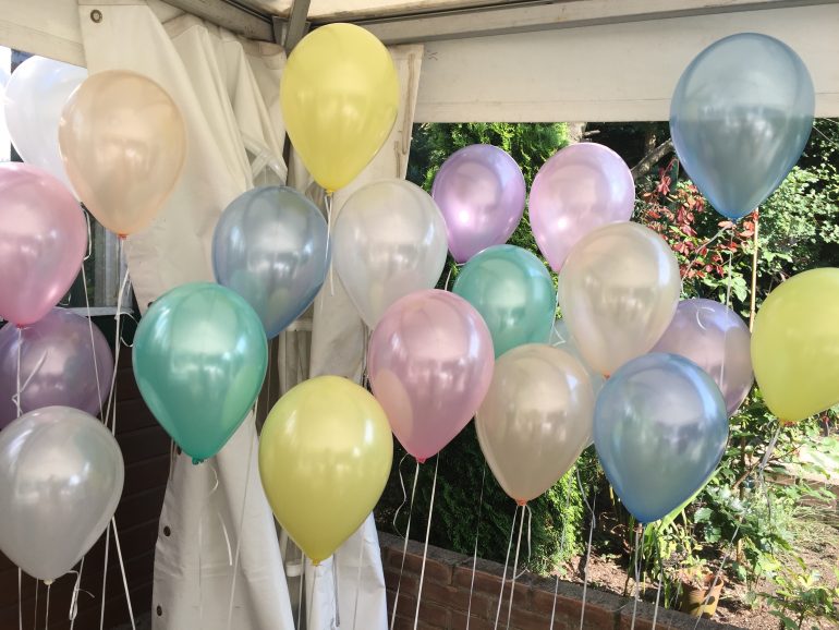 Seidenglanz Latexballons in Pastellfarben; 30 cm groß