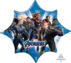 Riesiger Stern mit den Avengers: Captain America, Thor, Captain Marvel, Iron Man, Hulk