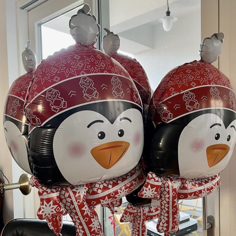 Folienballon Pinguinkopf; Weihnachtsdekoration; Advent, Weihnachten, Christmas, XMas