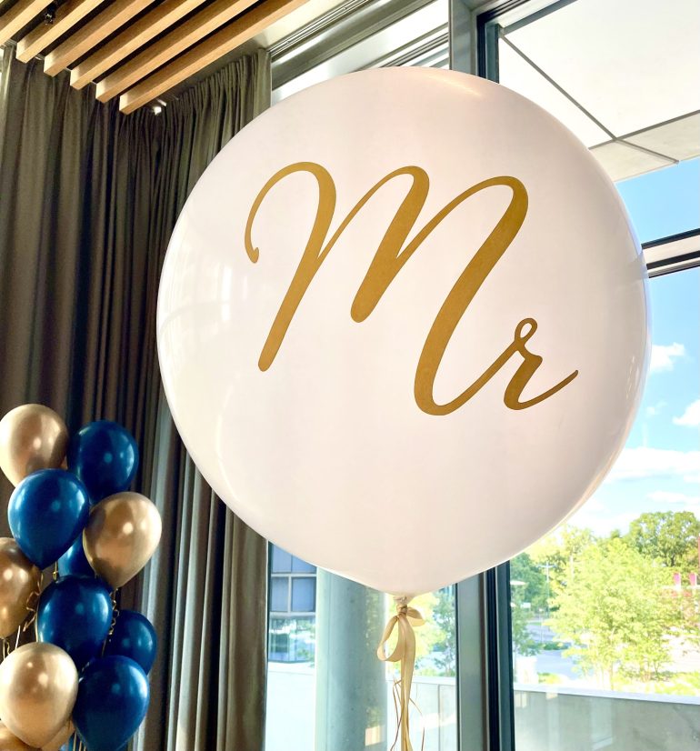 Riesenballon Mr - weiß mit Goldschrift - 90 cm