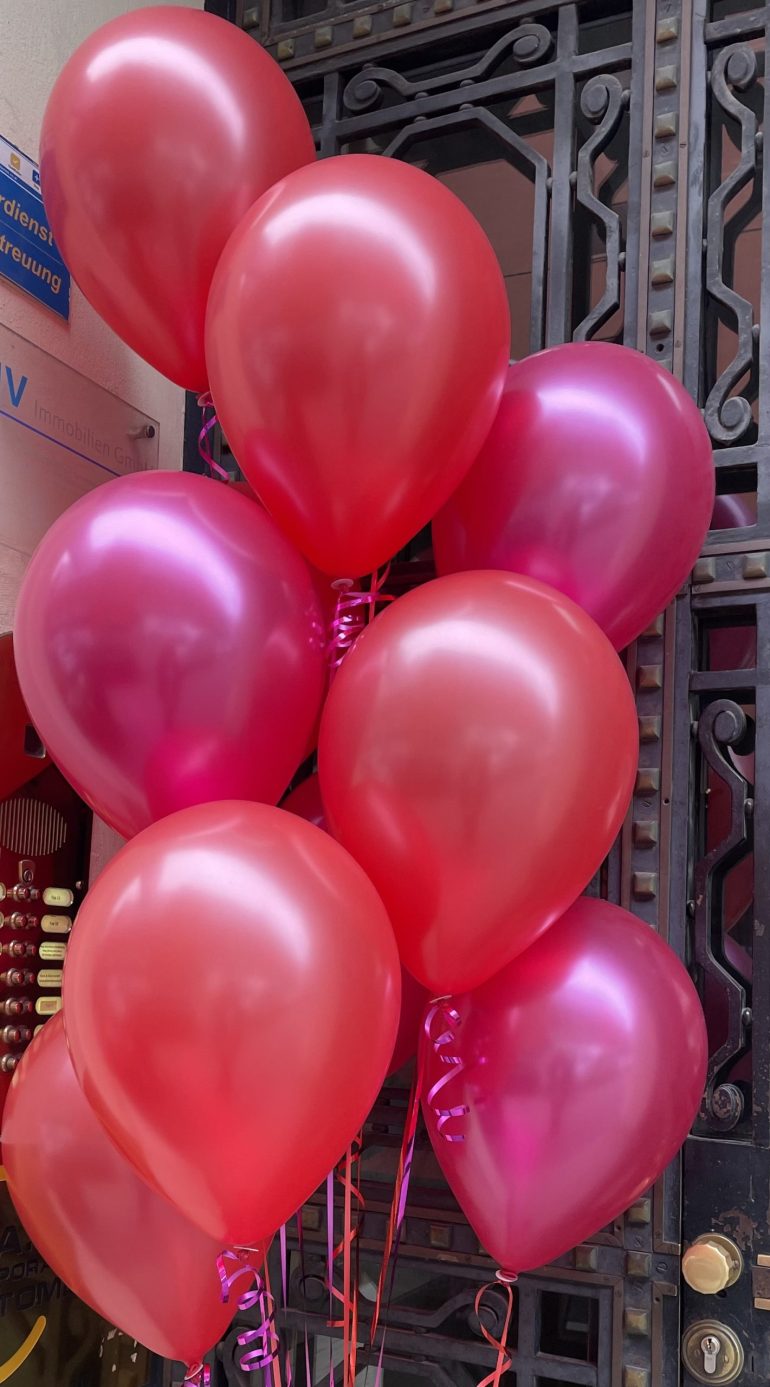Luftballontraube rot/magenta