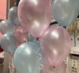 LB-Traube in rosa und hellblau - für eine Genderrevealparty