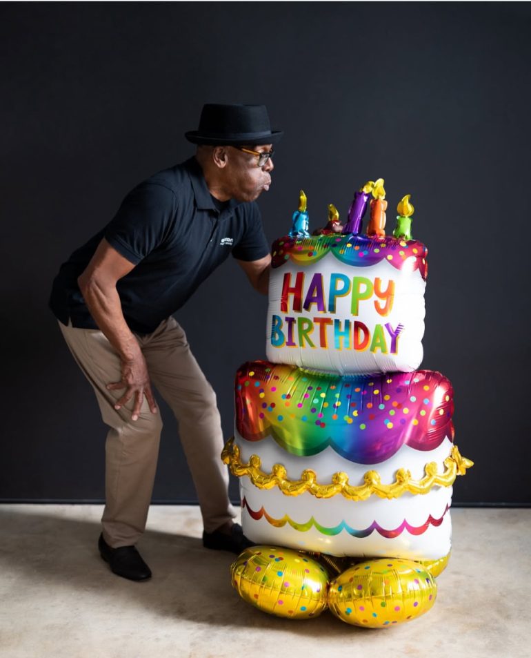 Standup große Geburtstagstorte - Luftfüllung