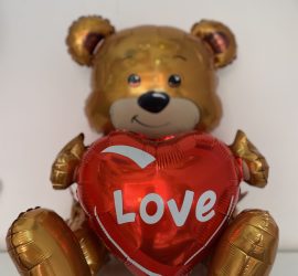 Standup Teddy mit Herz - Luftfüllung
